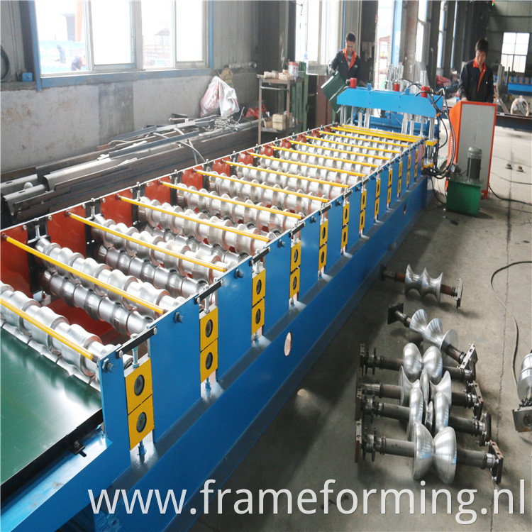 rollers of Russia Glazed Steel Tile Roll Forming Machine